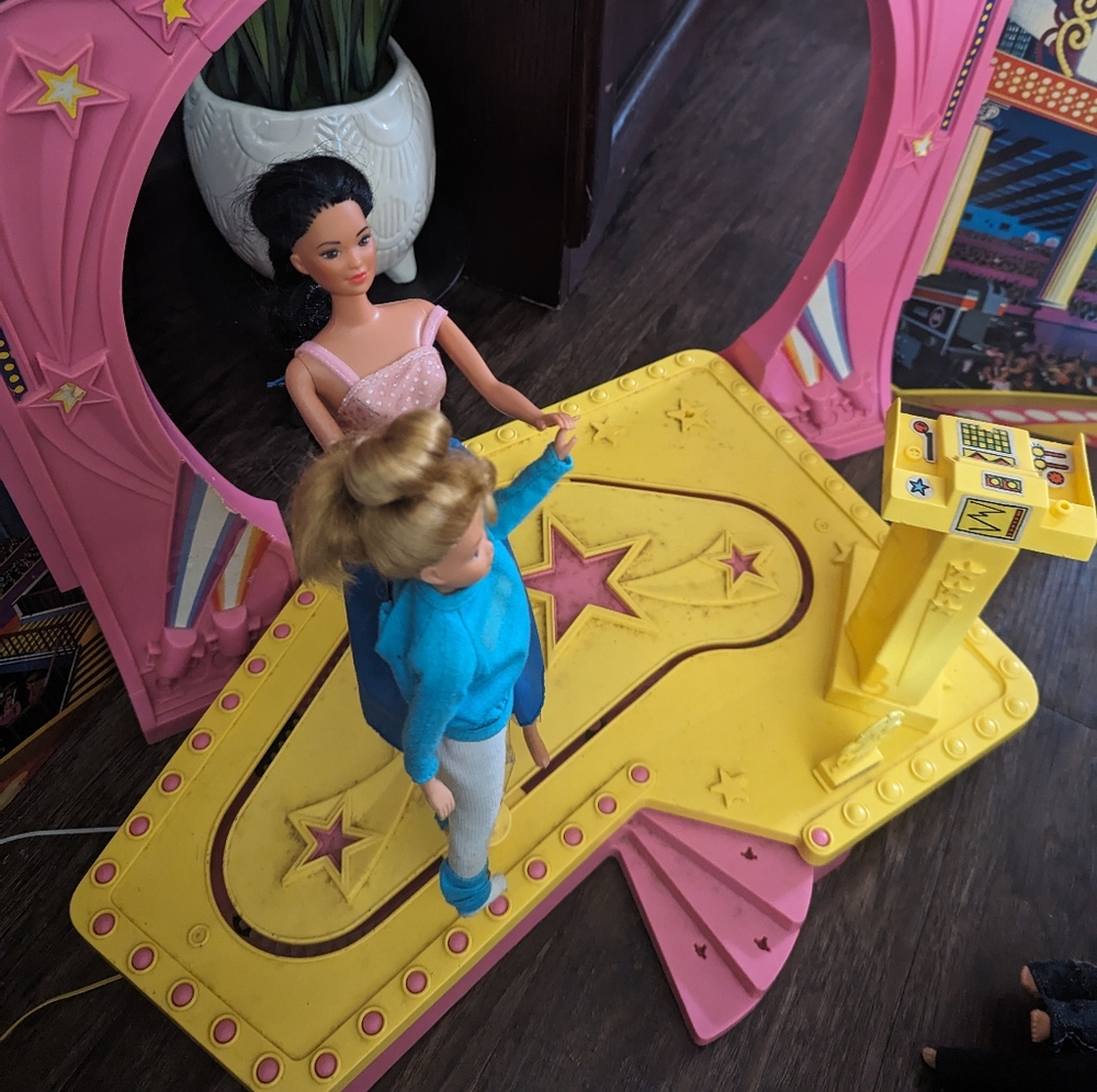 Barbie Superstar Stage - Picture 2 of 14